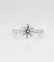 HOW TO BUY AN ENGAGEMENT RING ON BUDGET