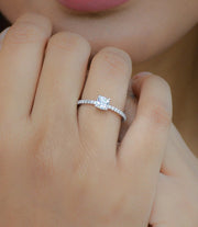 IS A PLATINUM ENGAGEMENT RING BETTER THAN WHITE GOLD?